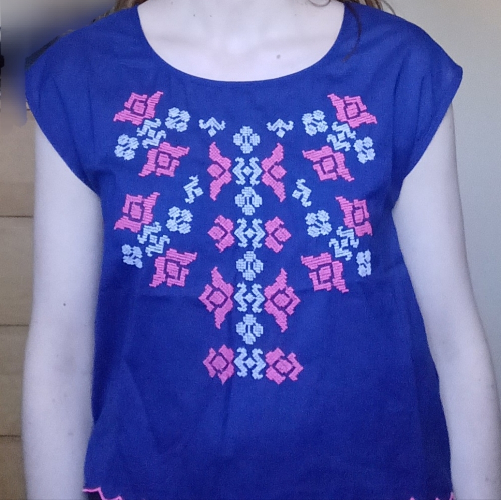 Embroidered Sleeveless Top